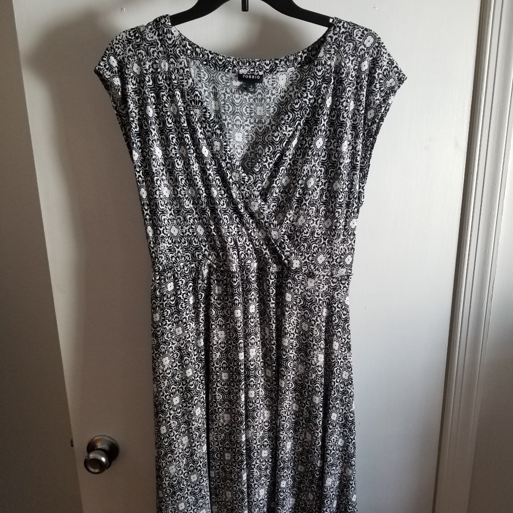 Torrid Summer Midi Dress